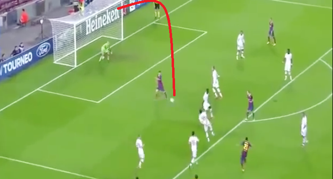 Video danh thủ: Siêu phẩm đánh gót bị... việt vị của Messi